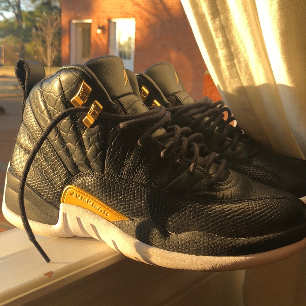 Men/women’s Jordan’s woman’s size 8.5 men’s size 7